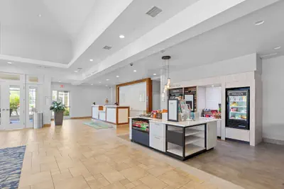 Photo 5 - Hilton Garden Inn Auburn