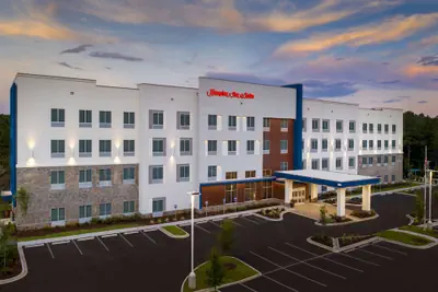 Photo 2 - Hampton Inn & Suites Lexington Columbia