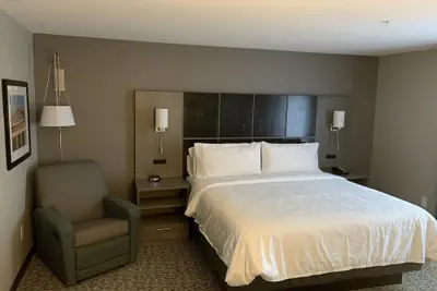 Photo 3 - Candlewood Suites Lebanon by IHG
