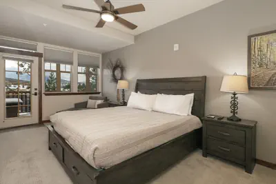 Photo 4 - Cozens Pointe E 102 2 Bedroom Condo by RedAwning