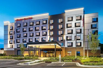 Photo 2 - Hampton Inn & Suites Raleigh Midtown