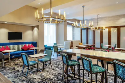 Photo 3 - Hampton Inn & Suites Raleigh Midtown