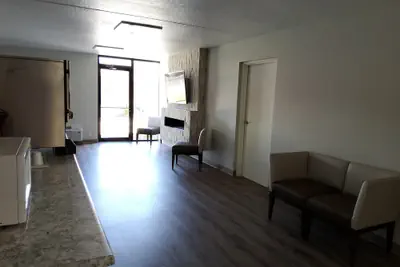 Photo 4 - Klopfenstein Inn and Suites