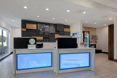 Photo 3 - Holiday Inn Express & Suites Grand Rapids South - Wyoming by IHG