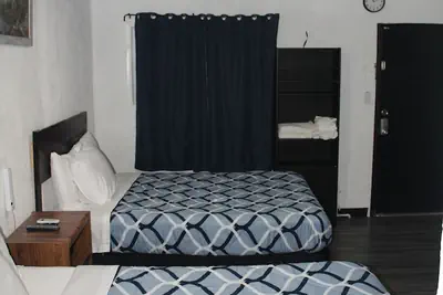 Photo 3 - Holiday Lodge Motel