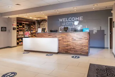 Photo 3 - Hampton Inn & Suites Conway