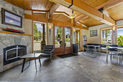 Photo 3 - Firelite Lodge