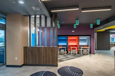 Photo 5 - Tru by Hilton Dallas Downtown Market Center