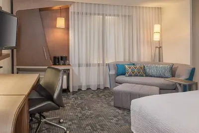 Photo 4 - Courtyard by Marriott Elkhart