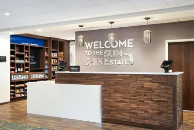 Photo 4 - Hampton Inn Clewiston