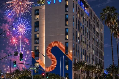 Photo 2 - The Viv Hotel, Anaheim, a Tribute Portfolio Hotel