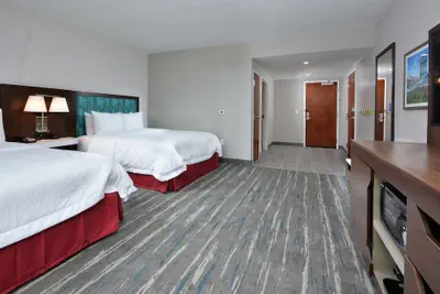 Photo 5 - Hampton Inn & Suites by HIlton Charlotte North I 485