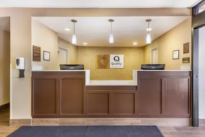 Photo 2 - Quality Inn & Suites Spring Lake - Fayetteville near Fort Bragg