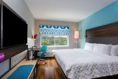 Photo 5 - Tru by Hilton Ashland
