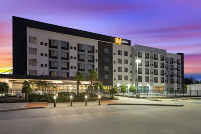 Photo 2 - EVEN Hotel Shenandoah - The Woodlands by IHG