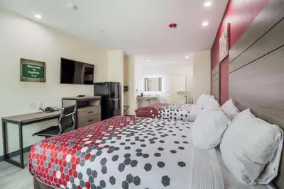 Photo 3 - REGENCY INN AND SUITES