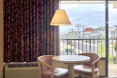 Photo 5 - Impala Island Inn