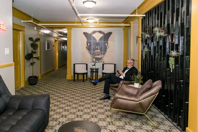 Photo 3 - Hotel Metropolitan