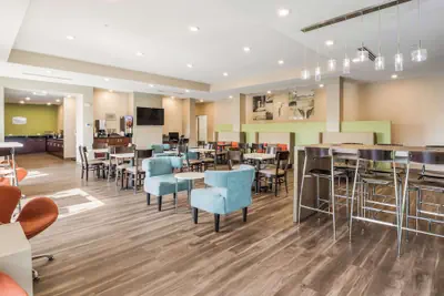 Photo 5 - Sleep Inn & Suites Park City - Wichita North