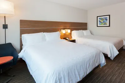 Photo 5 - Holiday Inn Express & Suites Fayetteville by IHG