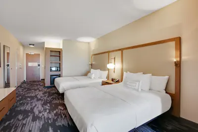 Photo 5 - Fairfield Inn & Suites by Marriott Bardstown