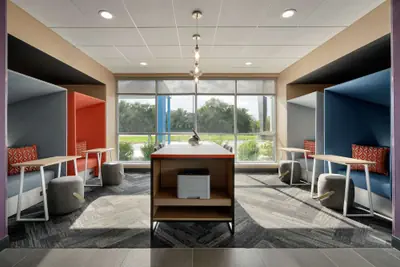Photo 3 - Tru by Hilton Sandusky, OH