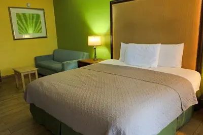 Photo 3 - RW Hotel