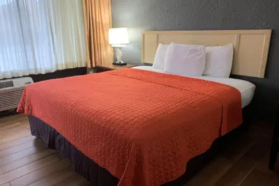 Photo 5 - RW Hotel
