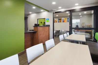 Photo 4 - SureStay Hotel by Best Western Jasper