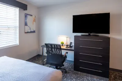 Photo 4 - Stay APT Suites Alexandria-Fort Belvoir