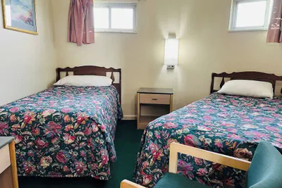 Photo 4 - The Perrysburg Budget Inn