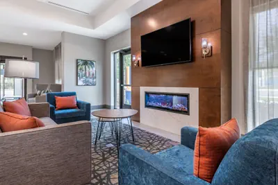 Photo 5 - Comfort Suites Gainesville near University