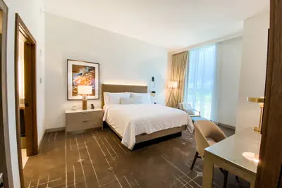 Photo 5 - Omni Viking Lakes Hotel