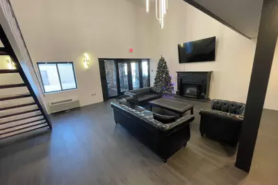 Photo 3 - Guest Lodge