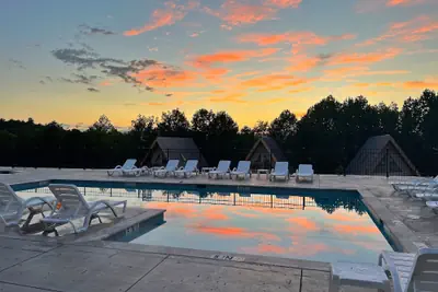 Photo 2 - SKYLARANNA Resort & Spa