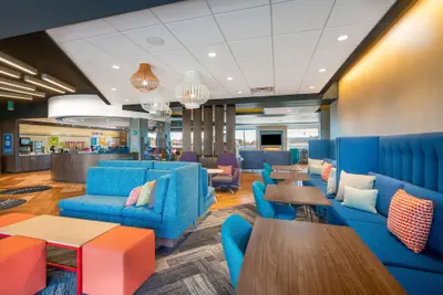 Photo 5 - Tru by Hilton Savannah Airport