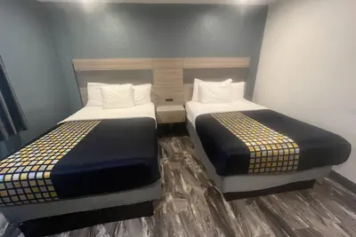 Photo 3 - Travel Inn Motel