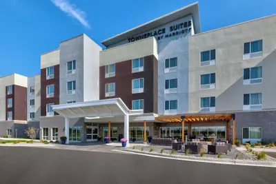 Photo 2 - TownePlace Suites by Marriott Grand Rapids Airport Southeast