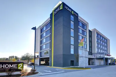 Photo 2 - Home2 Suites by Hilton Savannah Midtown, GA