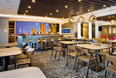Photo 2 - SpringHill Suites by Marriott West Sacramento