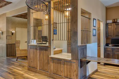 Photo 3 - Best Western Bandera Suites & Saloon