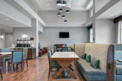 Photo 4 - Hampton Inn & Suites MacClenny I-10