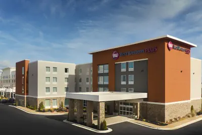 Photo 2 - Best Western Plus Desoto