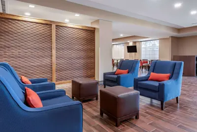 Photo 5 - Comfort Suites Daytona Beach - Speedway