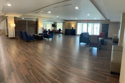 Photo 3 - Comfort Suites Daytona Beach - Speedway