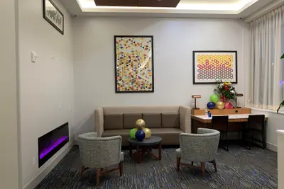 Photo 4 - Holiday Inn Express Jamaica - JFK AirTrain - NYC by IHG