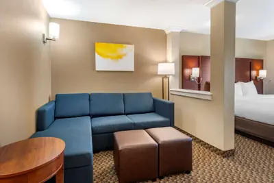 Photo 5 - Comfort Suites Broomfield-Boulder/Interlocken