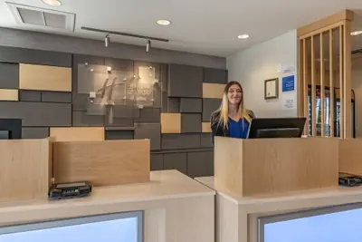 Photo 2 - Holiday Inn Express & Suites Carlisle Southwest – I-81 by IHG