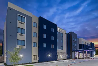 Photo 2 - Staybridge Suites Waco South - Woodway by IHG