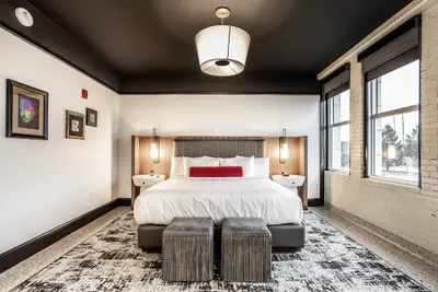 Photo 5 - Bottleworks Hotel